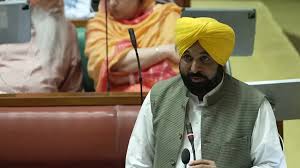 Punjab में प्रस्तावित ‘जगत जोत श्री गुरु ग्रंथ साहिब सत्कार संशोधन विधेयक’ के तहत बेअदबी मामलों में उम्रकैद और ₹25 लाख तक जुर्माने का प्रावधान किया गया है।